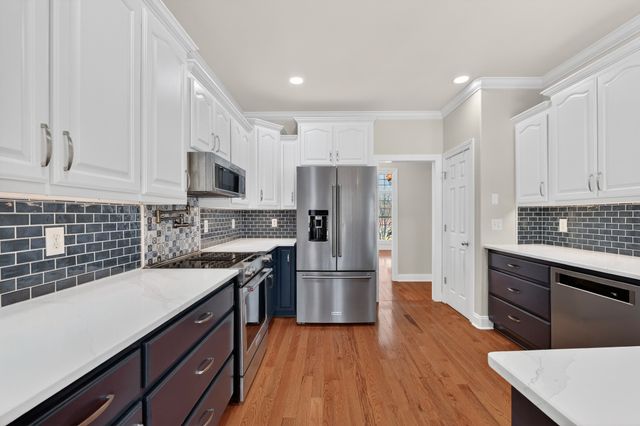 12 Sonoma Dr, Fayetteville, TN 37334