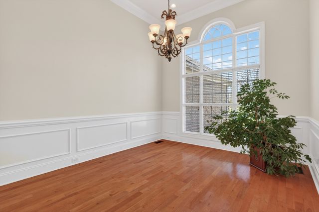 12 Sonoma Dr, Fayetteville, TN 37334