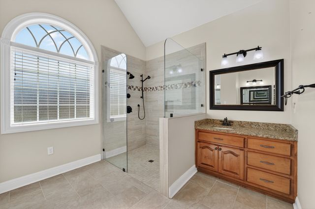 12 Sonoma Dr, Fayetteville, TN 37334