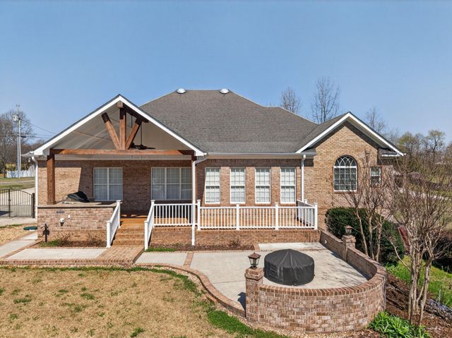 12 Sonoma Dr, Fayetteville, TN 37334