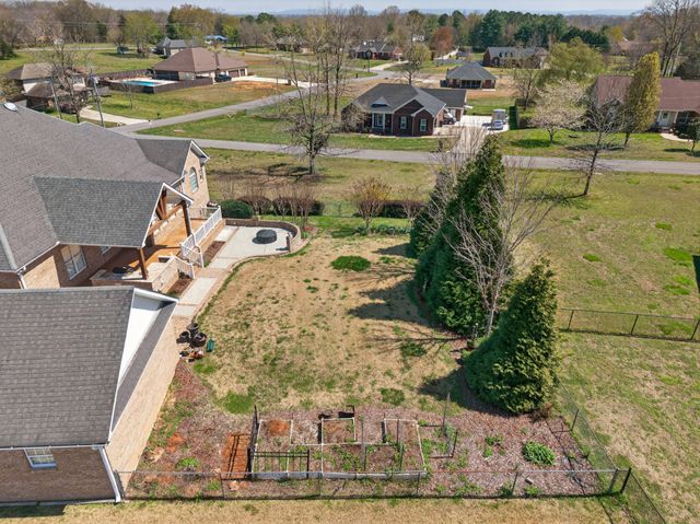 12 Sonoma Dr, Fayetteville, TN 37334