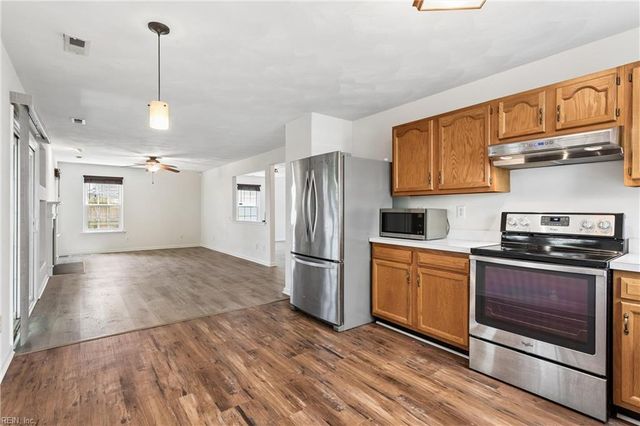 407 Stonegate WAY, Suffolk, VA 23435