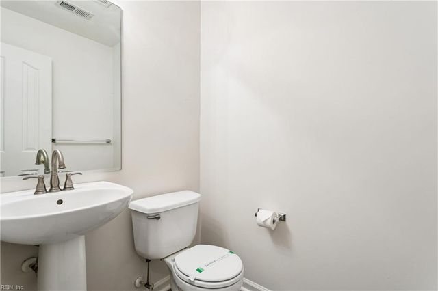 407 Stonegate WAY, Suffolk, VA 23435