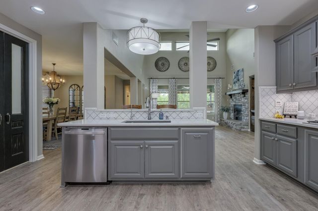 1316 Cassiopeia WAY, Austin, TX 78732