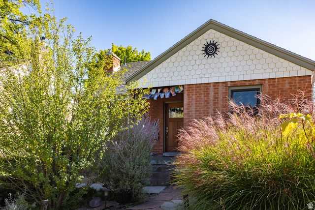 962 E LOWELL AVE, Salt Lake City, UT 84102