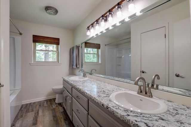 6401 Sleepy Hollow, Texarkana, TX 75503