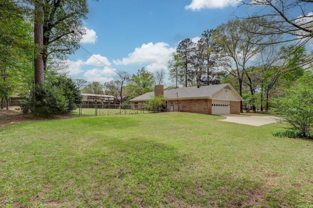 6401 Sleepy Hollow, Texarkana, TX 75503