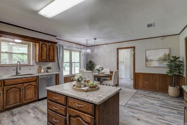 6401 Sleepy Hollow, Texarkana, TX 75503