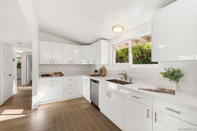 1010 Alameda, Coronado, CA 92118