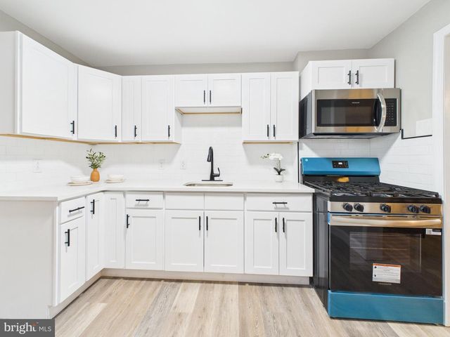 11 DENHAM AVE, Claymont, DE 19703