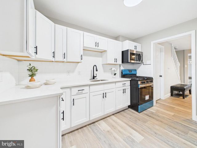 11 DENHAM AVE, Claymont, DE 19703