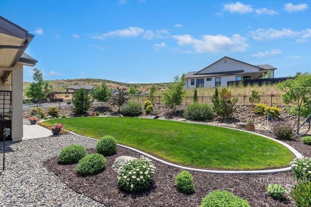 18071 N Burnt Car Way, Boise, ID 83714