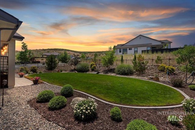 18071 N Burnt Car Way, Boise, ID 83714
