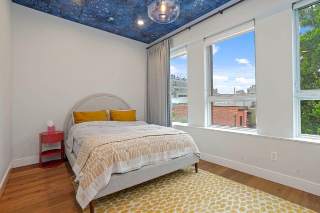 85 Calyer Street, New York City, NY 11222