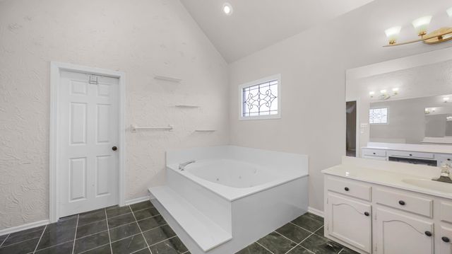 9434 PLANTATION WAY LN, Germantown, TN 38139