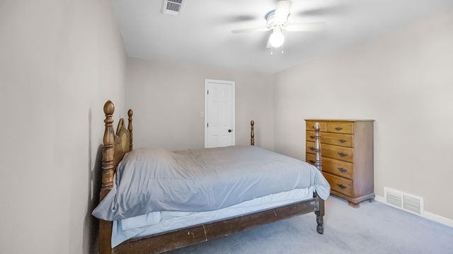 9434 PLANTATION WAY LN, Germantown, TN 38139