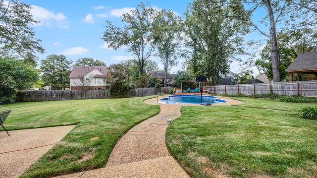 9434 PLANTATION WAY LN, Germantown, TN 38139