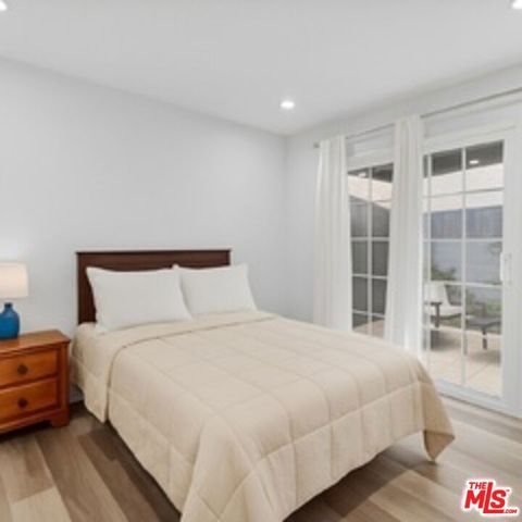 11710 Hartsook Street, Valley Village, CA 91607