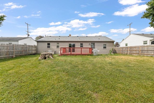 218 E Washington STREET, Slinger, WI 53086