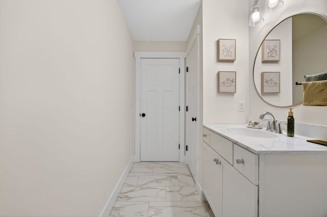 23 Whippoorwill Way, Somersworth, NH 03878