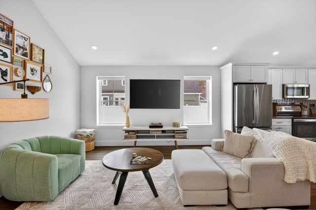 23 Whippoorwill Way, Somersworth, NH 03878