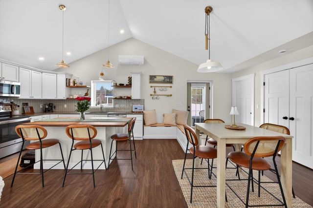 23 Whippoorwill Way, Somersworth, NH 03878