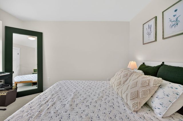 23 Whippoorwill Way, Somersworth, NH 03878