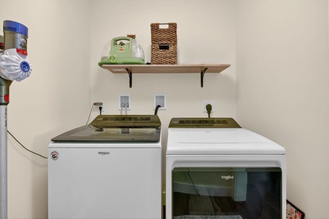 23 Whippoorwill Way, Somersworth, NH 03878