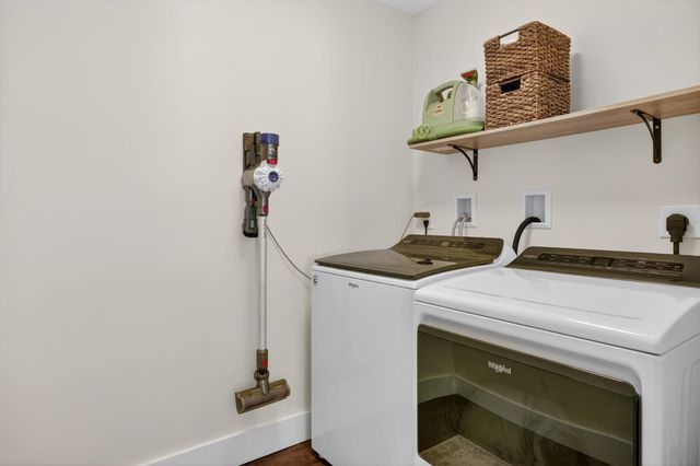 23 Whippoorwill Way, Somersworth, NH 03878