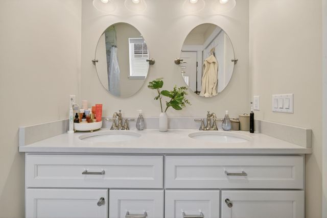 23 Whippoorwill Way, Somersworth, NH 03878