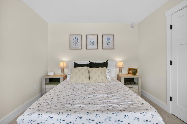 23 Whippoorwill Way, Somersworth, NH 03878