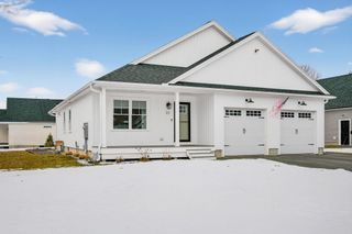 23 Whippoorwill Way, Somersworth, NH 03878