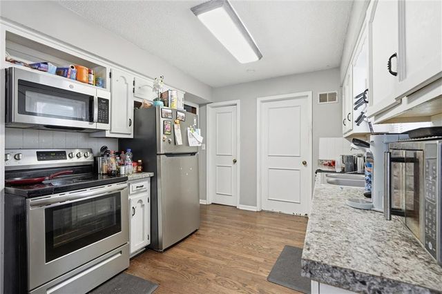 5210 S Mccoy Street, Independence, MO 64055