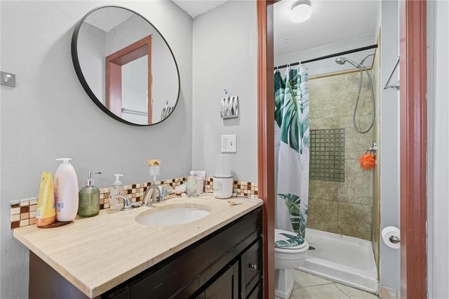 5210 S Mccoy Street, Independence, MO 64055