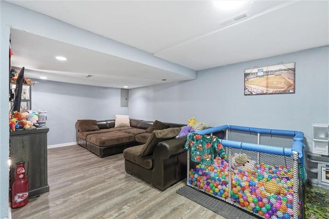 5210 S Mccoy Street, Independence, MO 64055