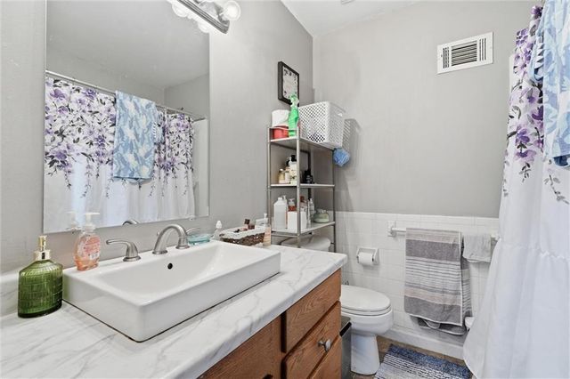 5210 S Mccoy Street, Independence, MO 64055