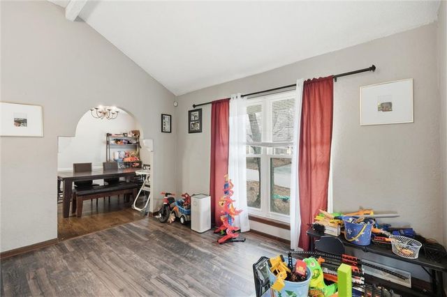 5210 S Mccoy Street, Independence, MO 64055