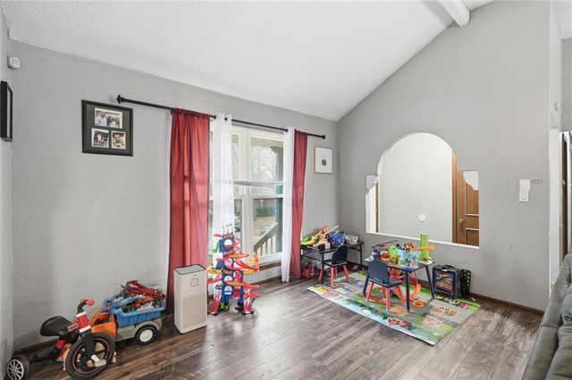 5210 S Mccoy Street, Independence, MO 64055