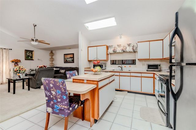 7720 COLEBROOK DRIVE, Orlando, FL 32818