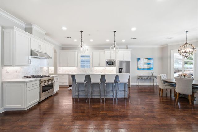 315 E 24th Street, Houston, TX 77008