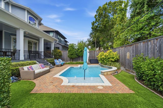 315 E 24th Street, Houston, TX 77008