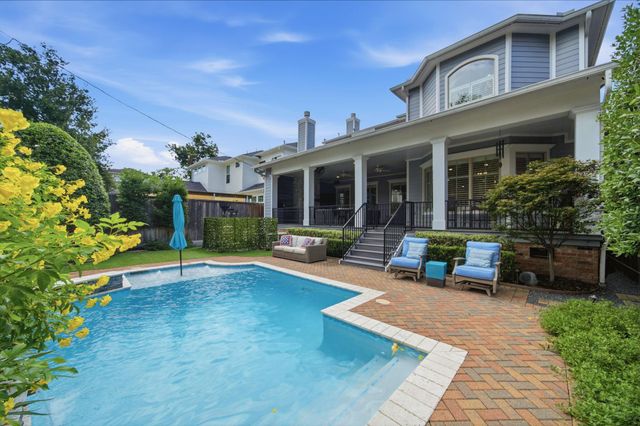 315 E 24th Street, Houston, TX 77008