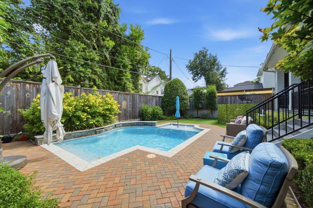 315 E 24th Street, Houston, TX 77008