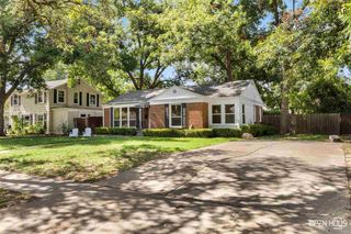 2410 CAMBRIDGE AVENUE, Wichita Falls, TX 76308