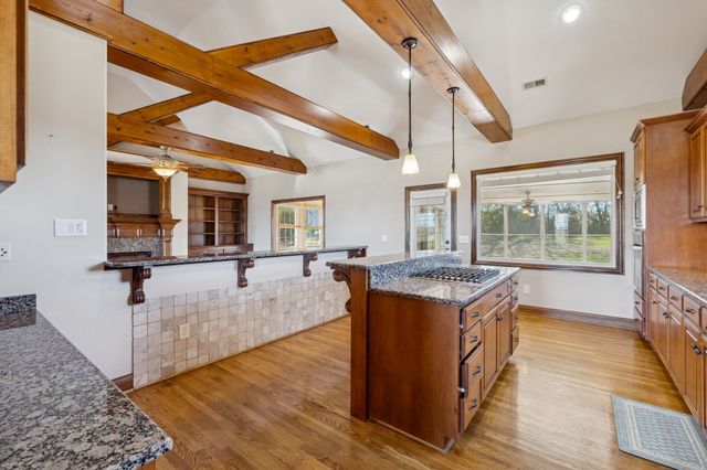 517 Nichols Ln, Gallatin, TN 37066