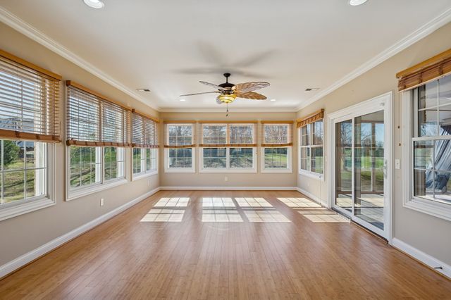 517 Nichols Ln, Gallatin, TN 37066