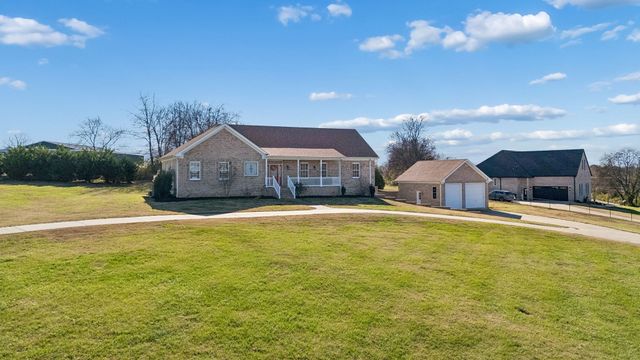 517 Nichols Ln, Gallatin, TN 37066