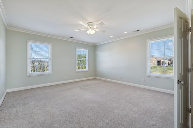 517 Nichols Ln, Gallatin, TN 37066