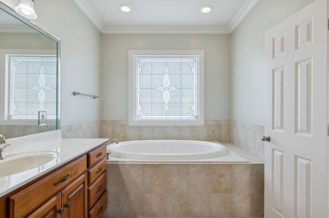 517 Nichols Ln, Gallatin, TN 37066