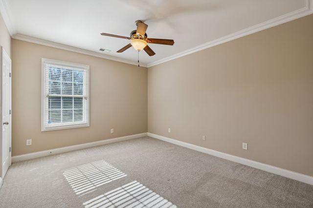 517 Nichols Ln, Gallatin, TN 37066